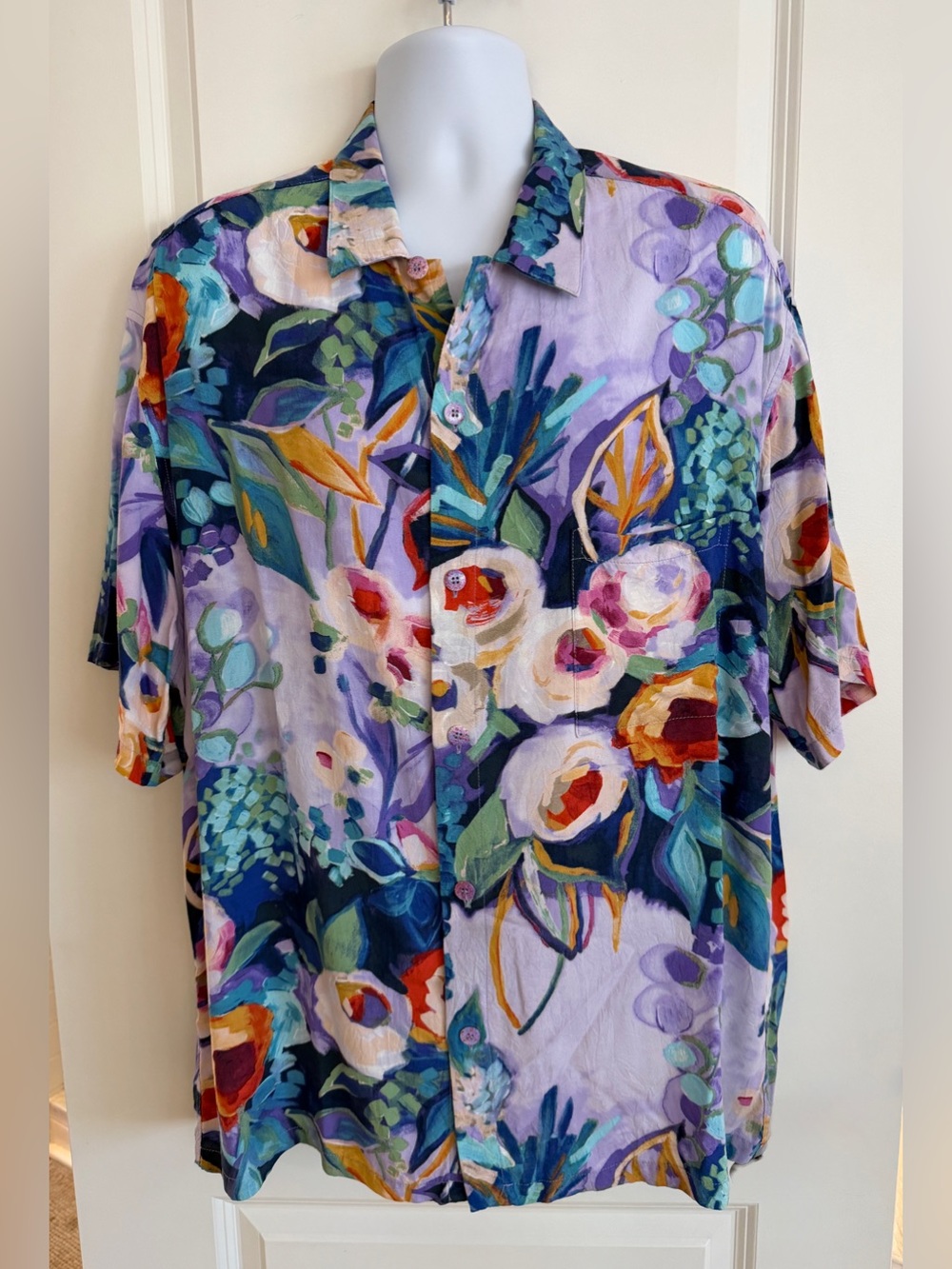 Jams World Men's Hawaiian Aloha Short-Sleeve Shirt, XL, “Dewberry”, Like New